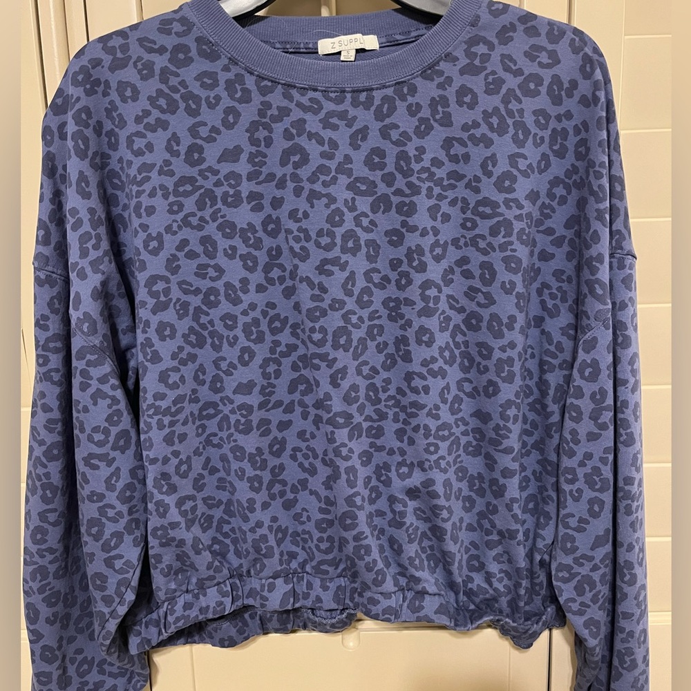 LEOPARD CINCH WAIST SWEATSHIRT
